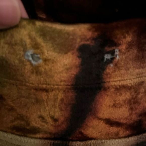 Bleu Chair velvety women's pants. Size Medium. - Picture 4 of 5